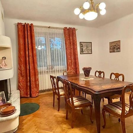 Beautiful Villa With Garden In Milanowek Exterior photo